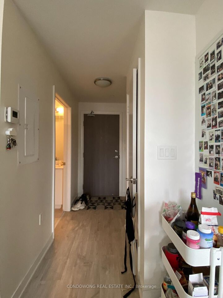 Property Photo:  576 Front Street W 1419  ON M5V 0P8 