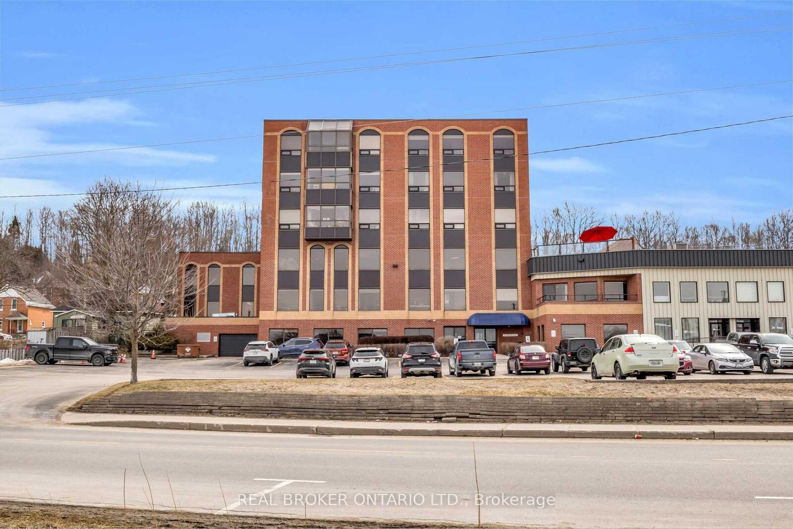 Property Photo:  1717 2nd Avenue E 505  ON N4K 6V4 