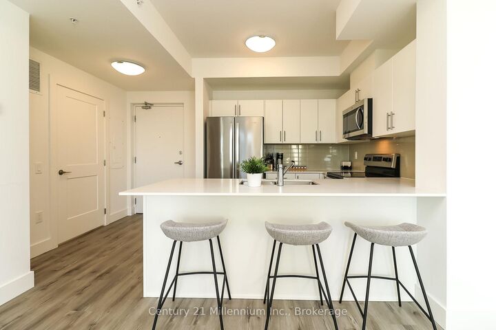 Property Photo:  4 Kimberly Lane 306  ON L9Y 5T6 