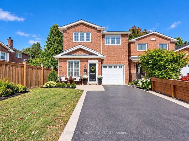 Property Photo:  41 Trewartha Crescent  ON L6Z 1X3 