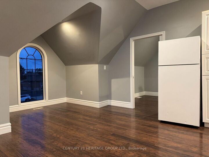 Property Photo:  166 Cedardale Avenue #3A  ON L8E 1R1 