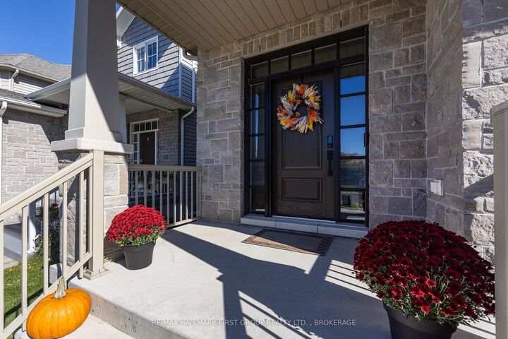 Property Photo:  133 Pauline Tom Avenue  ON K7K 0G1 