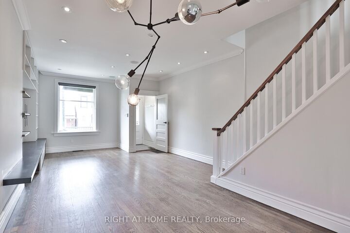 Property Photo:  119 Manning Avenue  ON M6J 2K6 