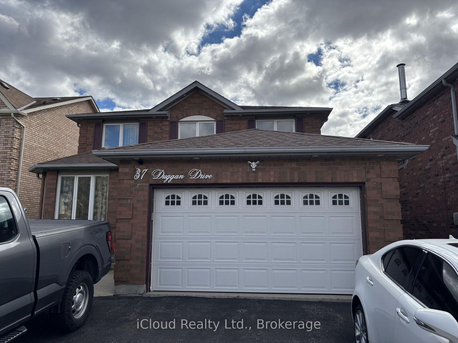 Property Photo:  37 Duggan Drive Bsmt  ON L6Y 4J2 