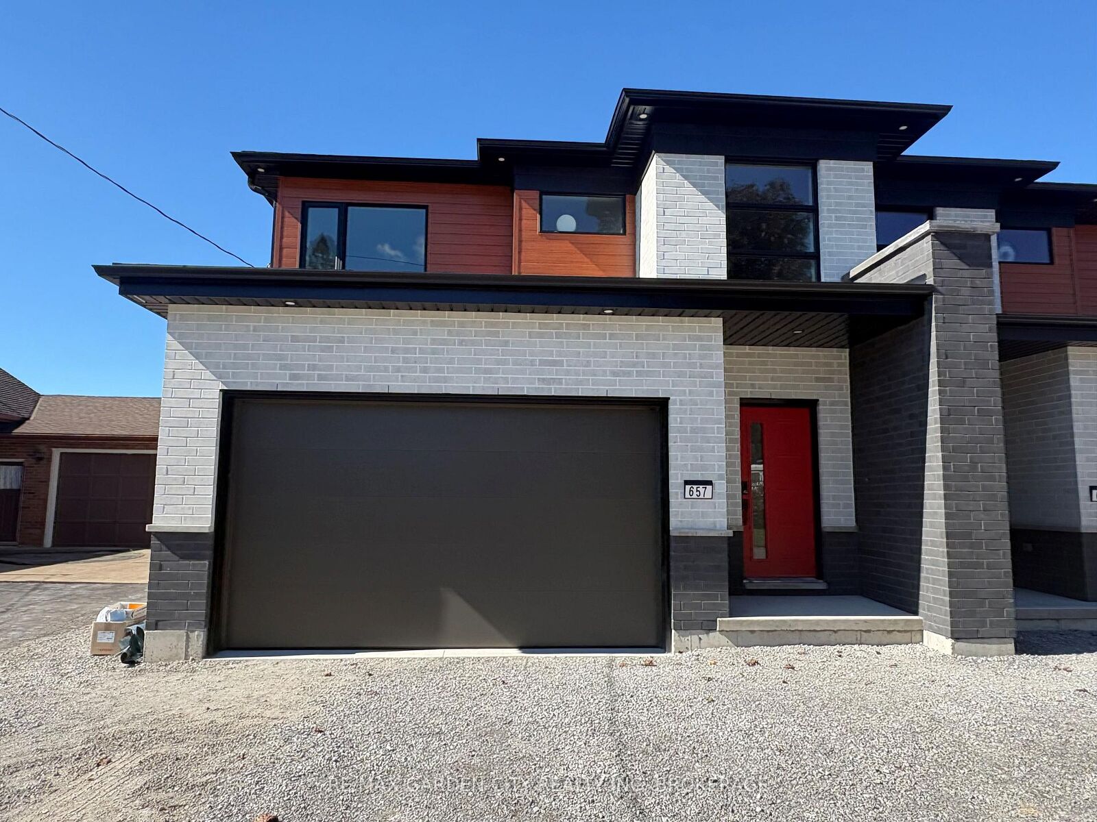 Property Photo:  657 Clare Avenue  ON L3C 3B9 