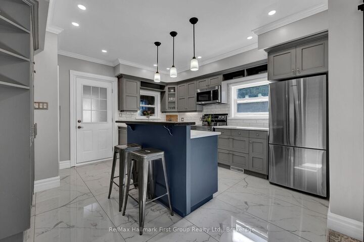 Property Photo:  5 Elgin Street N  ON K0K 1S0 