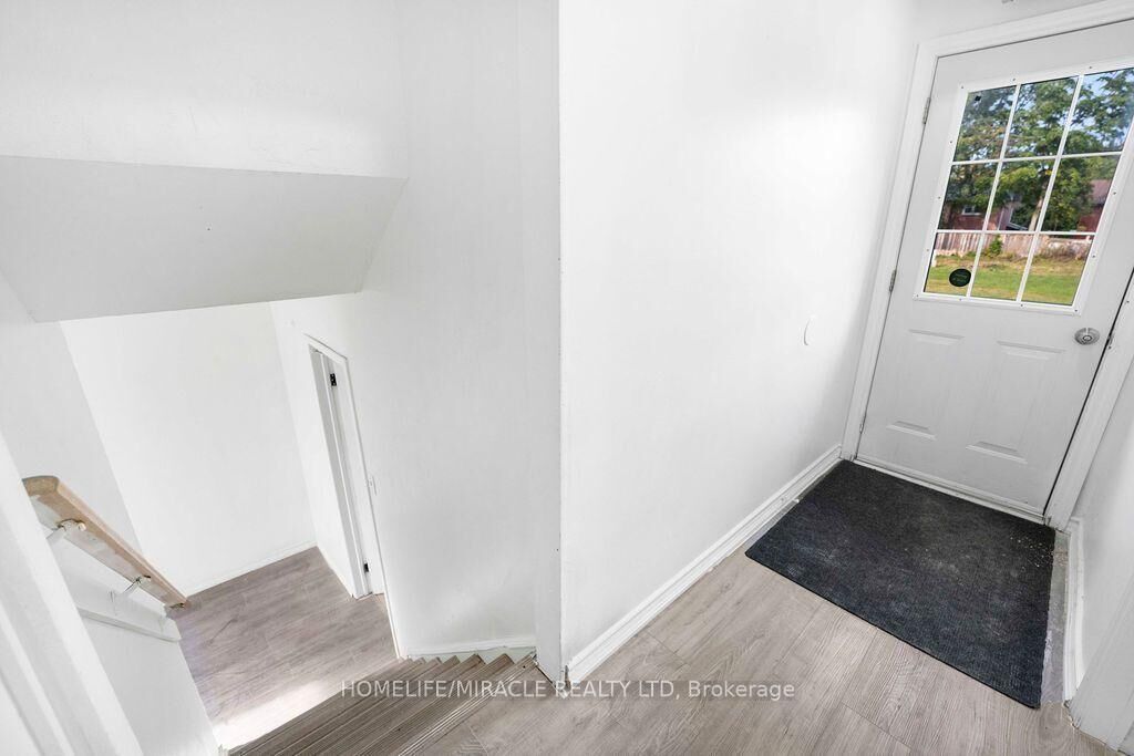 Property Photo:  2037 Simcoe Street N Basement  ON L1G 0C7 