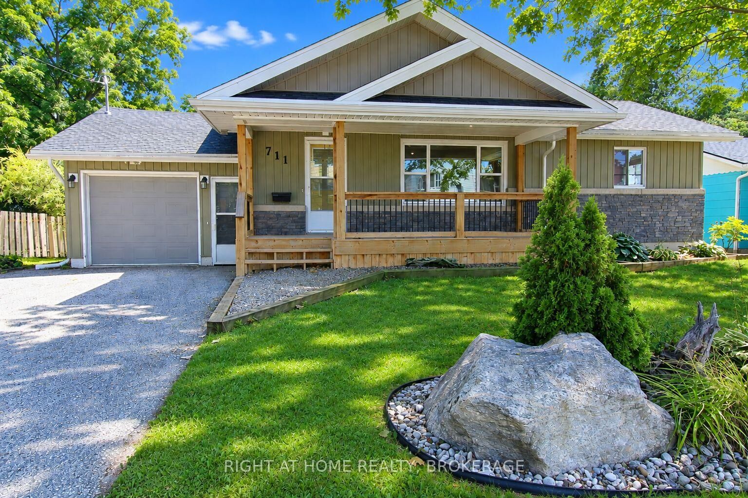 Property Photo:  711 John Street  ON N1A 2R4 