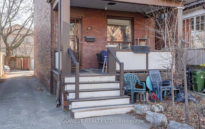 Property Photo:  11 Kenneth Avenue  ON M6P 1J1 