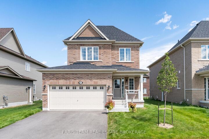 Property Photo:  207 Cubitt Street  ON L0M 1S0 