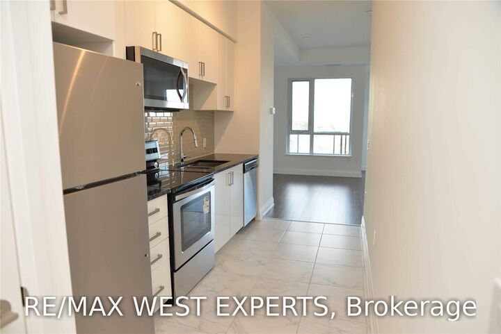 Property Photo:  2800 Keele Street 626  ON M3M 2G4 