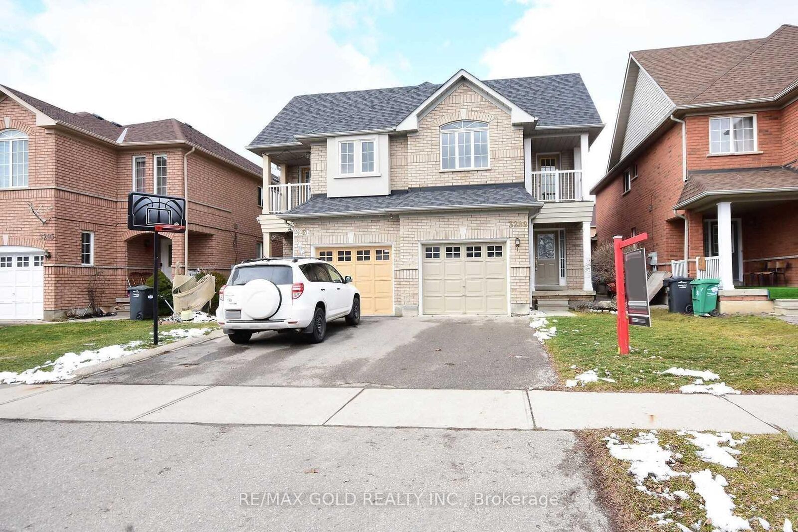 Property Photo:  3289 Carabella Way  ON L5M 6T4 