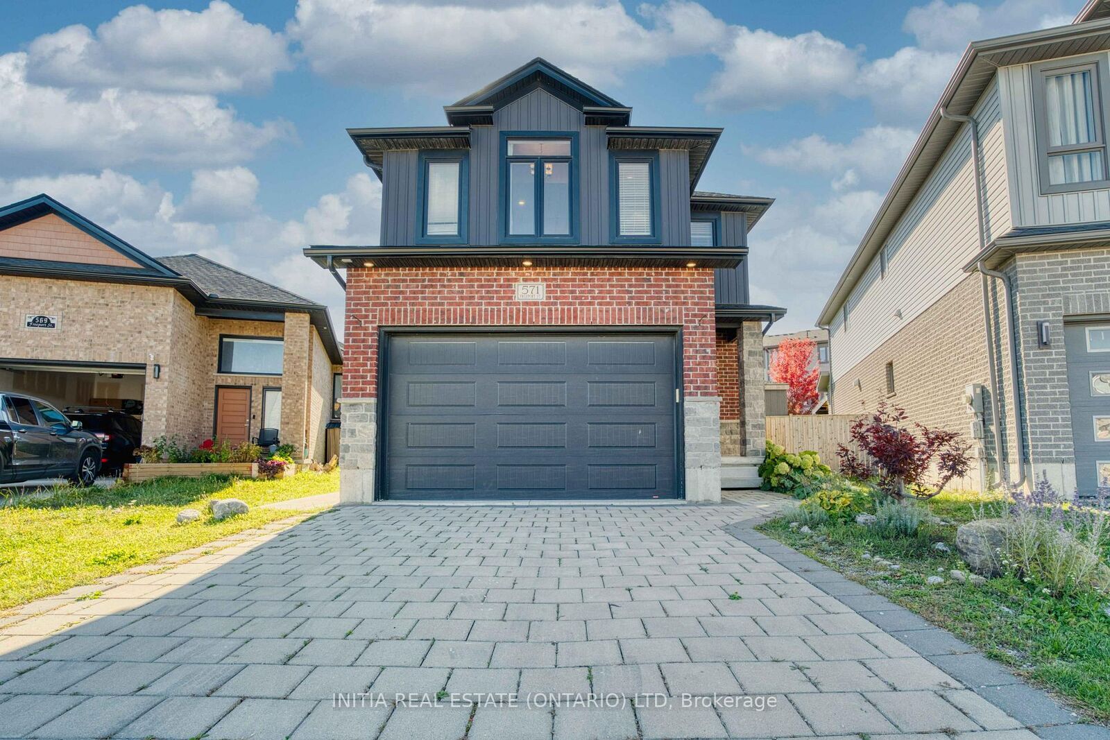 Property Photo:  571 Freeport Street  ON N6G 5B1 