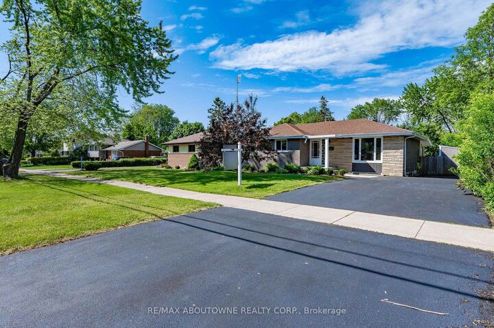 Property Photo: 388 Appleby Line ON L7L 2X8