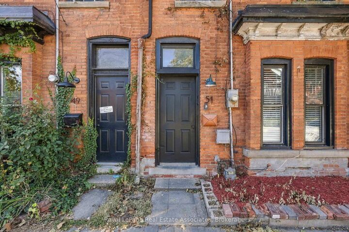 Property Photo:  51 Wellington Street N 2  ON L8R 1M9 