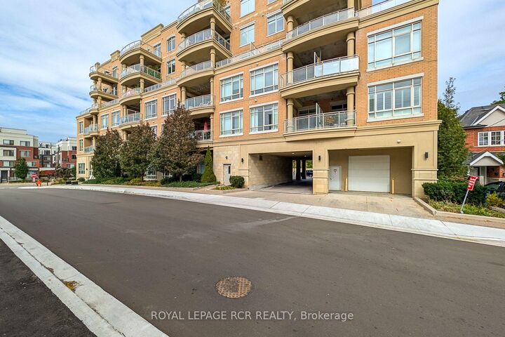 Property Photo:  15277 Yonge Street 707  ON L4G 1Y3 