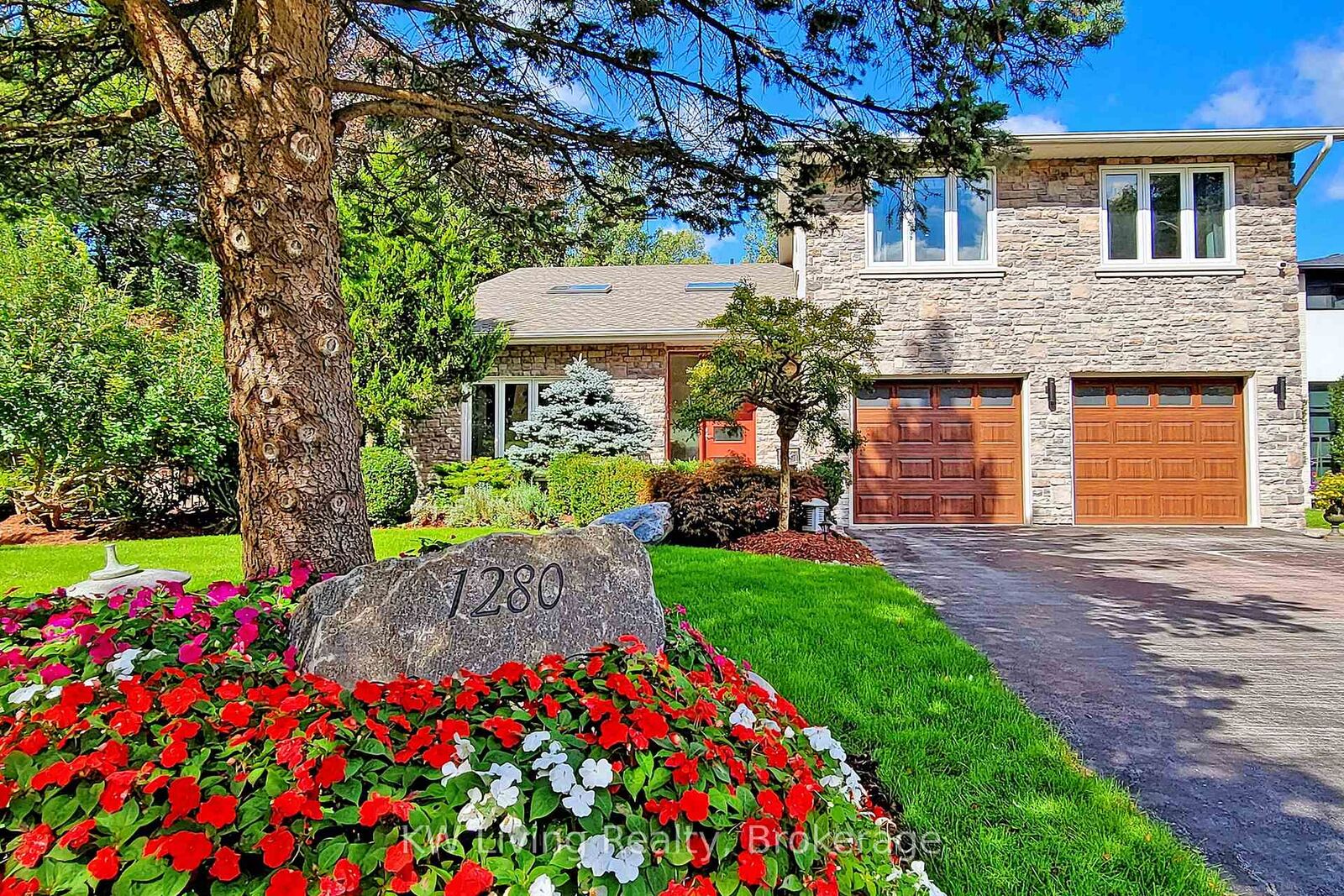 Property Photo:  1280 Watersedge Road  ON L5J 1A1 