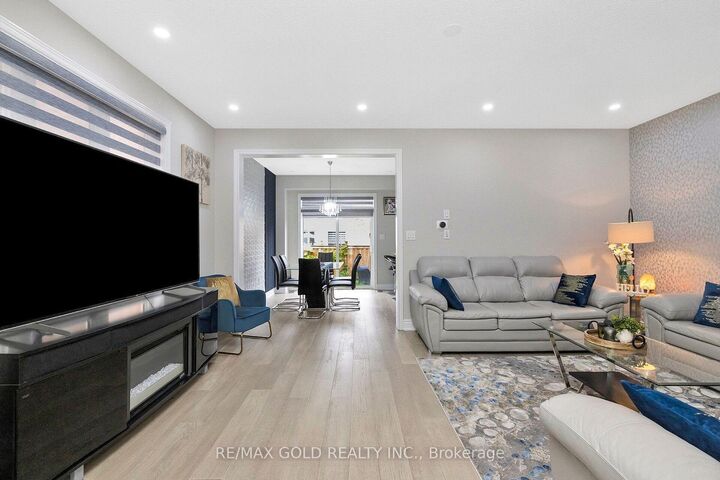 Property Photo:  47 Antibes Drive  ON L6X 5H6 