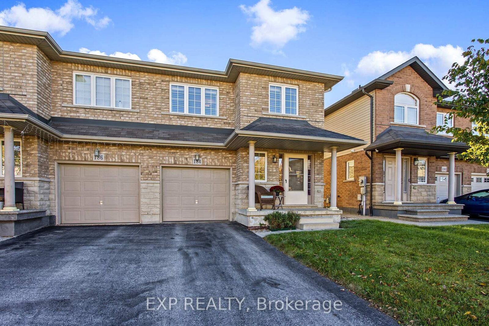 Property Photo:  184 Pelech Crescent  ON L0R 1P0 