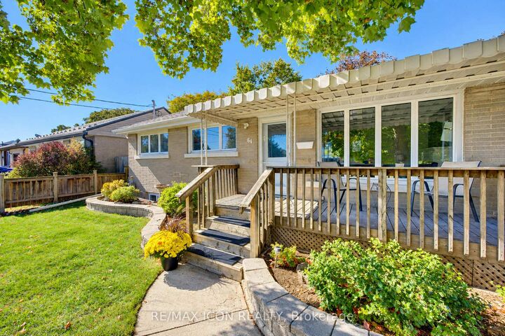 Property Photo:  64 Lowrey Avenue S  ON N1R 4Z8 