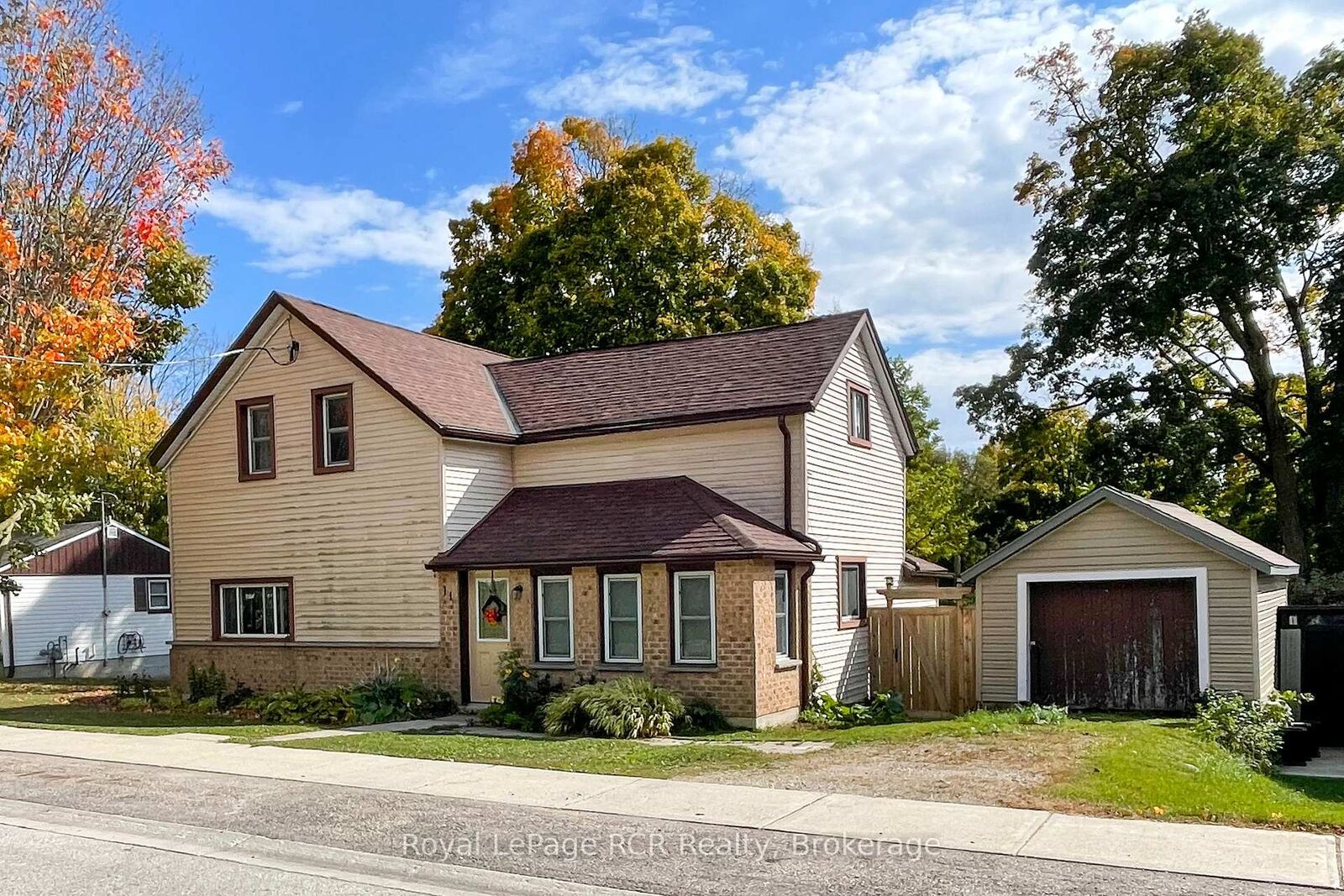 Property Photo:  11 Gordon Street E  ON N0G 2S0 