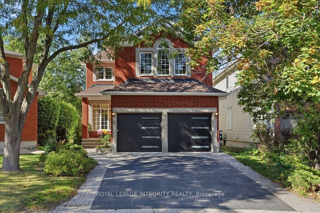 Property Photo:  92 Maricona Way  ON K2T 1H3 