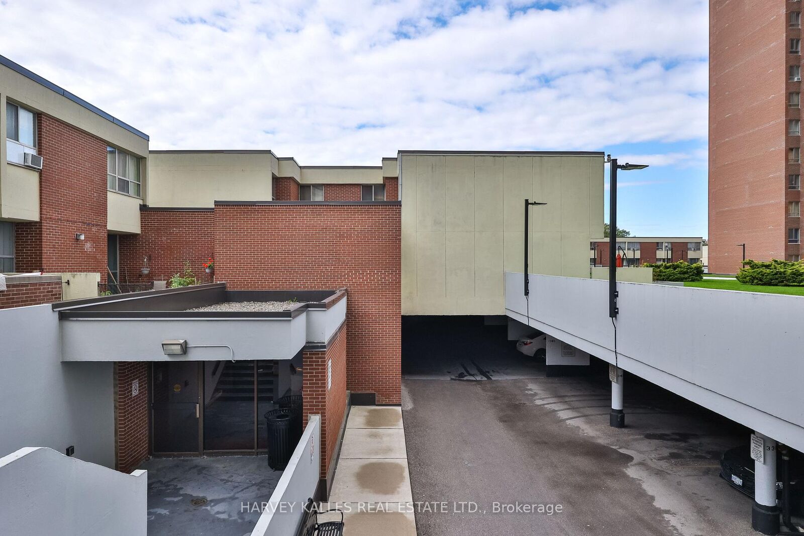 Property Photo:  10 Crescent Town Road 301  ON M4C 5L3 
