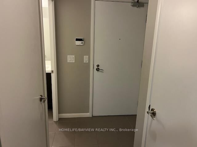 Property Photo:  830 Lawrence Avenue W 1804  ON M6A 1C3 