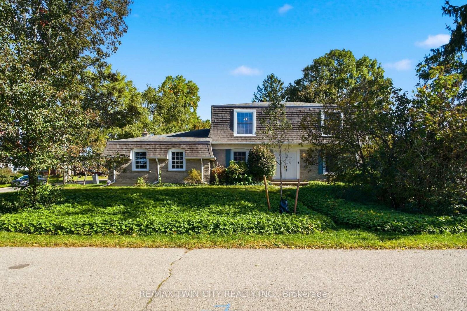 Property Photo:  287 Blue Heron Ridge  ON N3H 3H1 