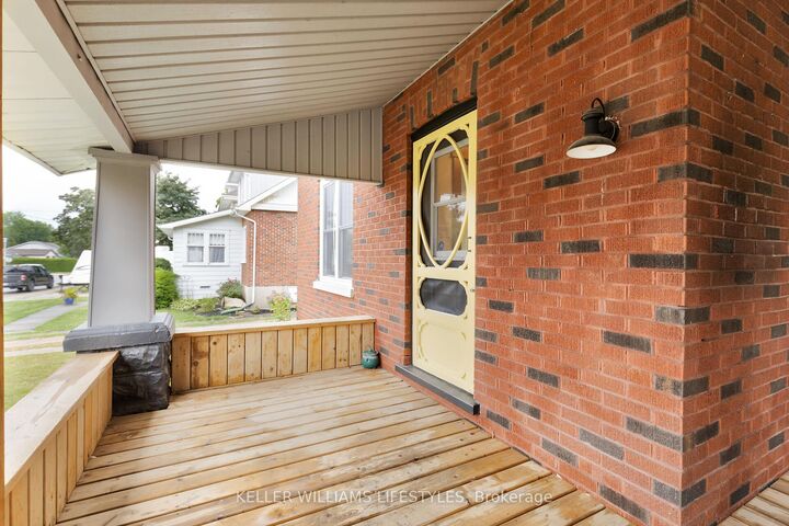 Property Photo:  95 John Street E  ON N0M 1S0 