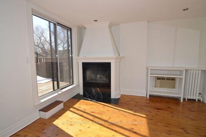 Property Photo:  33 Woodlawn Avenue E 3  ON M4T 1B9 