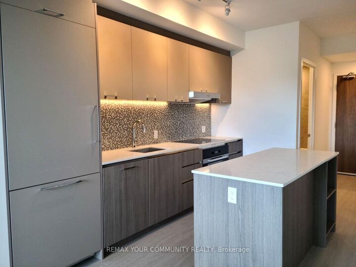 Property Photo:  8188 Yonge Street 410  ON L4J 0M2 
