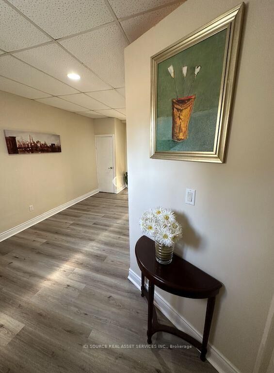 Property Photo:  797 Lakeshore Road E Unit 3  ON L5G 1C8 