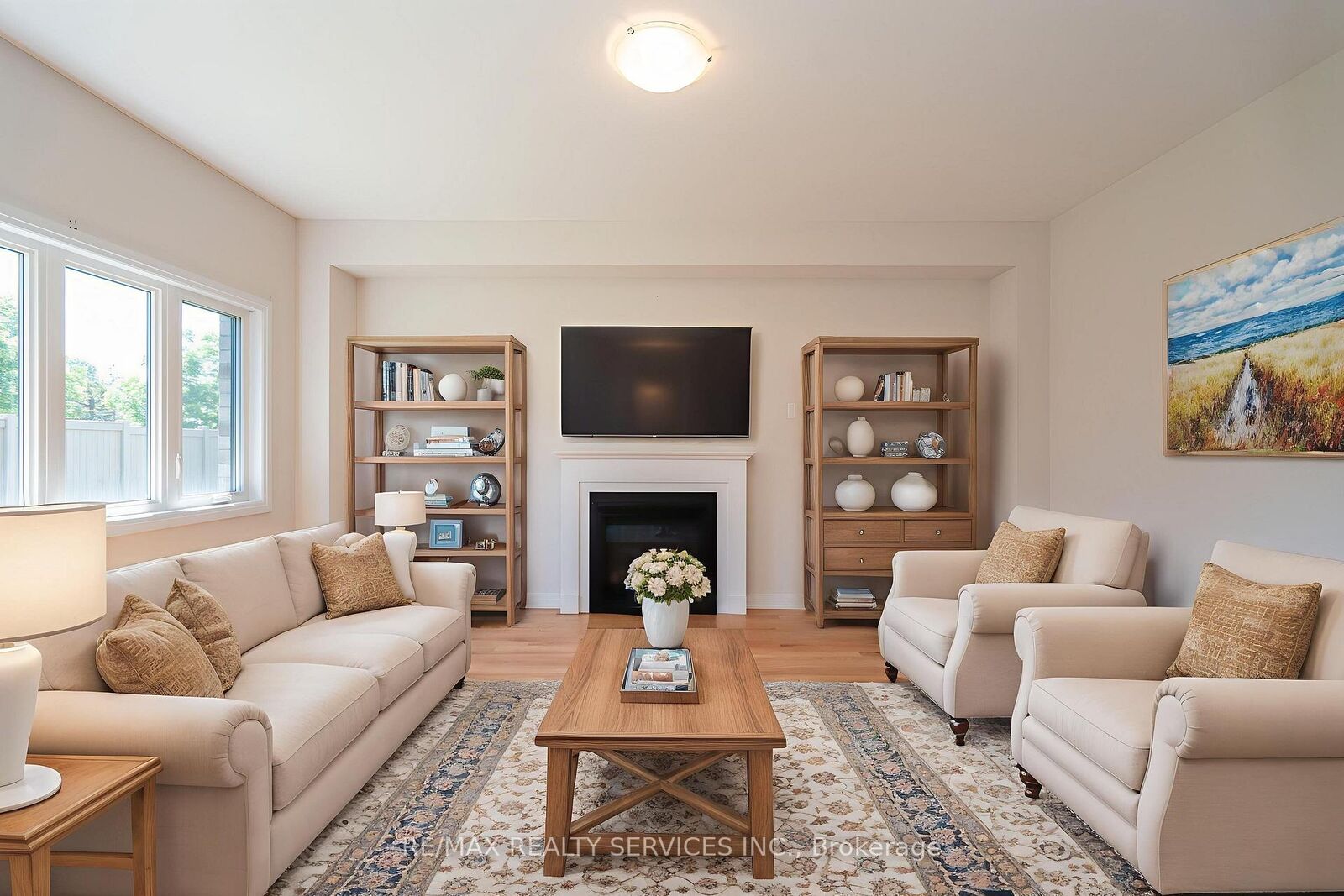 Property Photo:  269 Dingman Street  ON N0G 1A0 