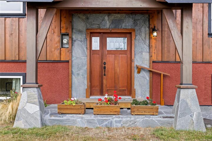 Property Photo:  10842 Grandview Rd  BC V0R 1E0 