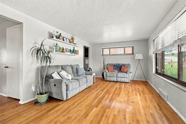 Property Photo:  330 Saratoga  PA 15236 