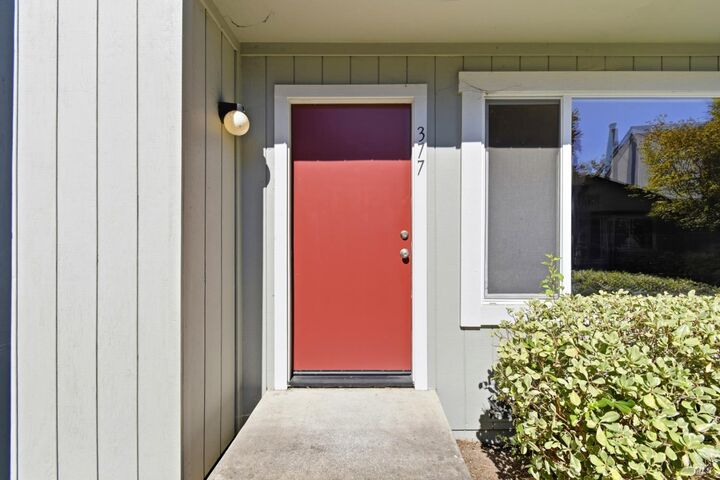 Property Photo: 377 Wall Place CA 95401