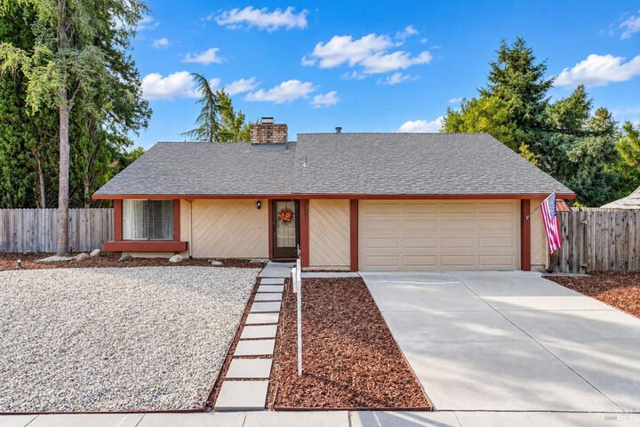 Property Photo:  2637 Vista Grande  CA 94534 