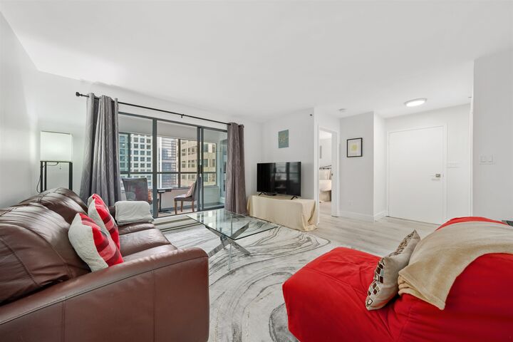 Property Photo:  1060 Alberni Street 1403  BC V6E 4K2 