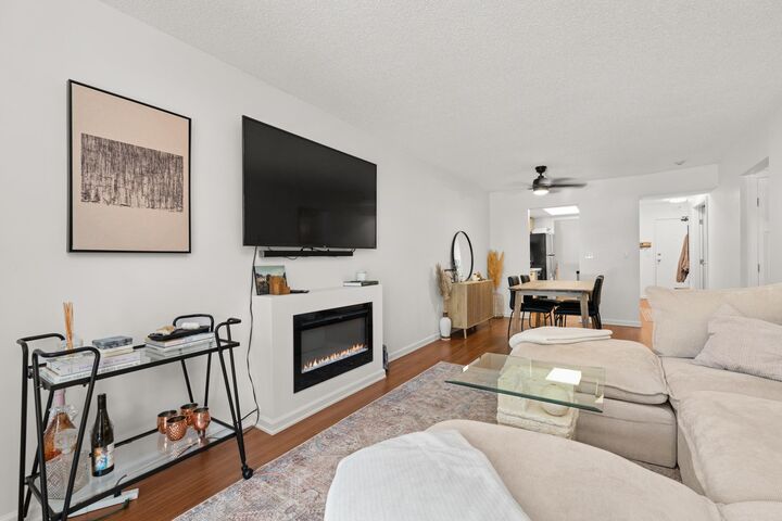 Property Photo:  1341 George Street 111  BC V4B 4A1 