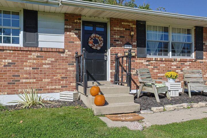 Property Photo: 10753 Valiant Drive OH 45231