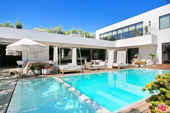 Property Photo: 9570 Sunset Blvd CA 90210