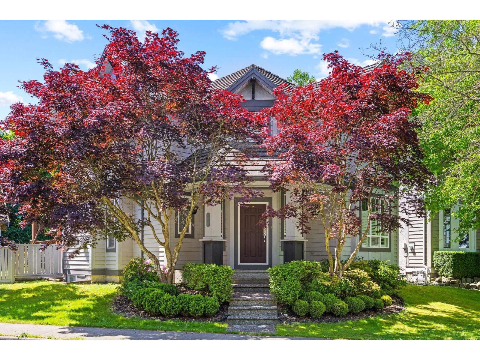 Property Photo:  3307 Rosemary Heights Crescent  BC V3Z 0K7 