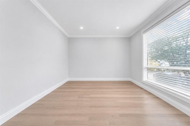 Property Photo: 16520 20A Avenue BC V3Z 0X6