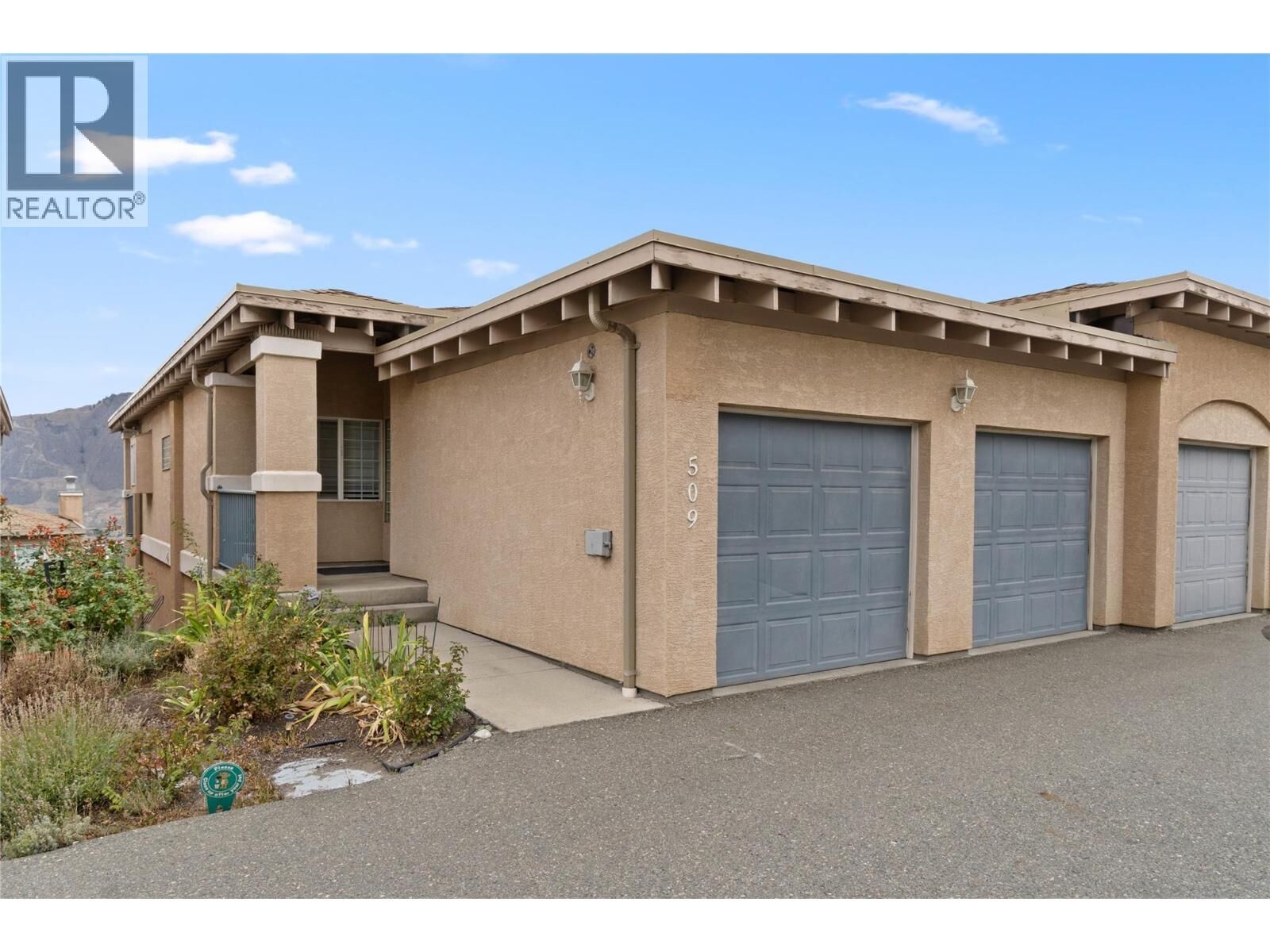 Property Photo:  875 Sahali Terrace 509  BC V2C 6W9 