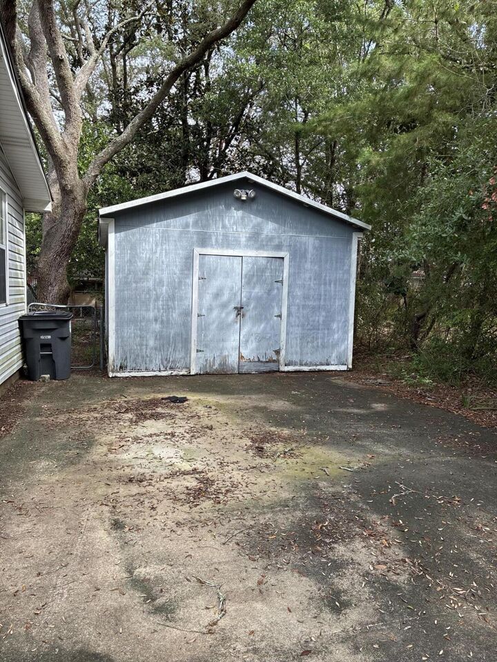 Property Photo:  312 Hillcrest Avenue  FL 32580 