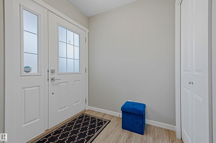 Property Photo:  4452 5 Street NW  AB T6T 0Z9 