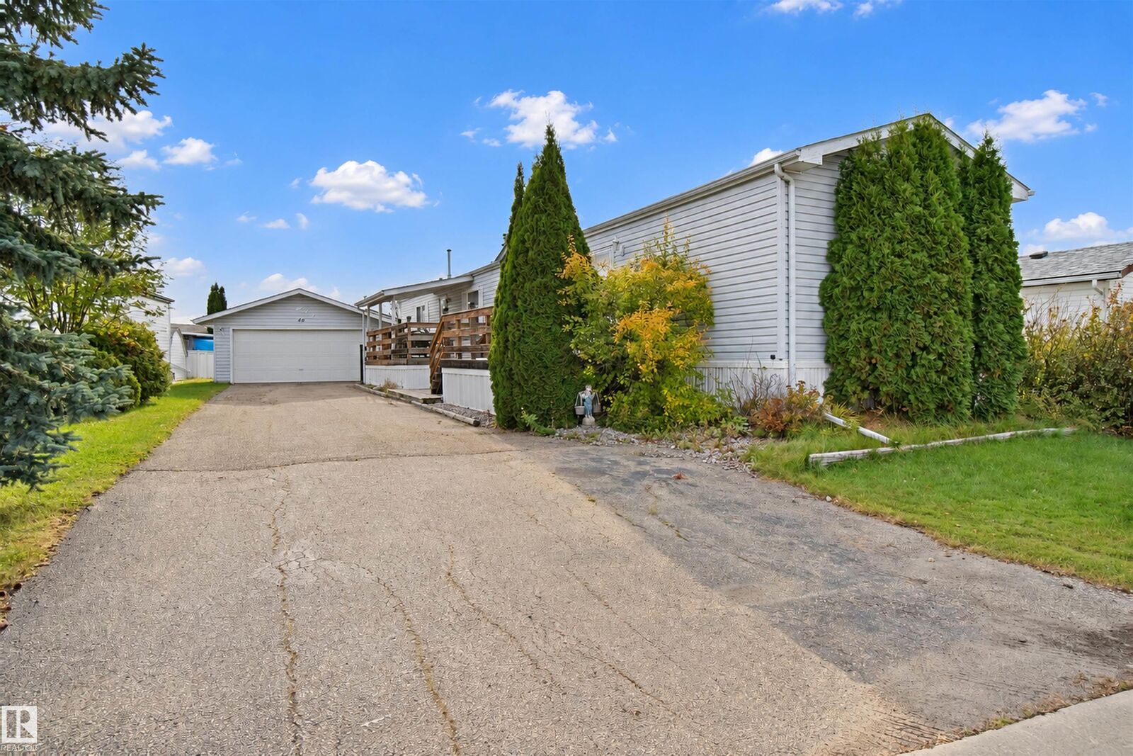 Property Photo:  48 3400 48 Street  AB T7Z 1S1 