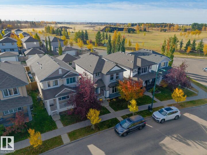Property Photo:  1175 36 Avenue NW  AB T6T 0G2 