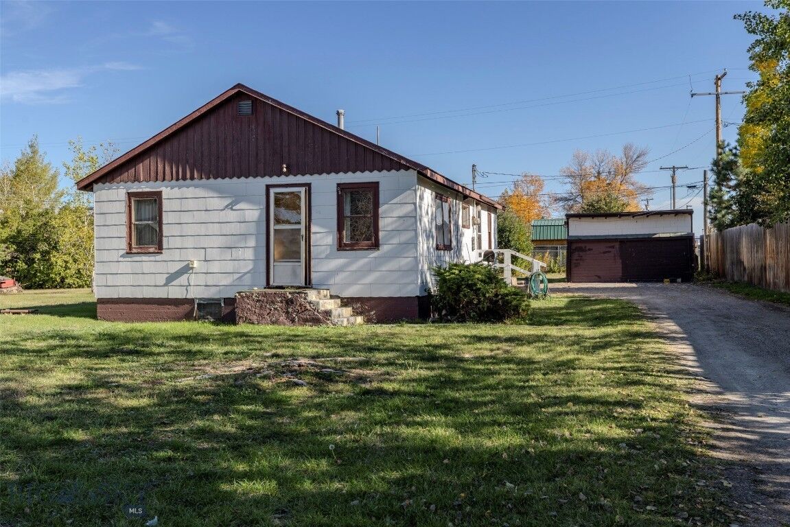 Property Photo: 108 N Davis Street MT 59714